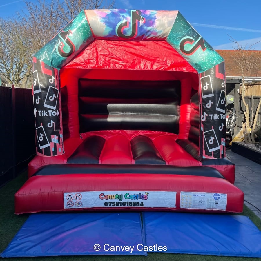 Medium Inflatable Bouncy Castle Hire in Essex Canvey Castles